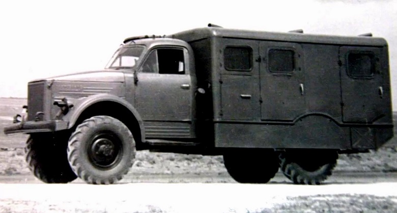 Командно-штабная машина Р-125М